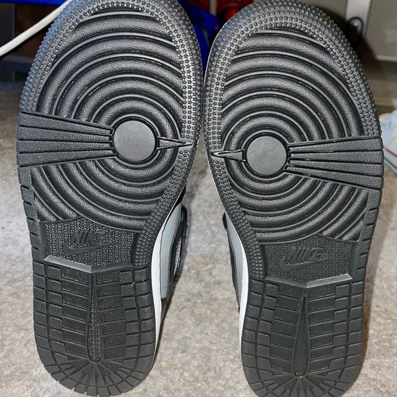 🆕 AIR JORDAN SZ 3.5 - Picture 7 of 7